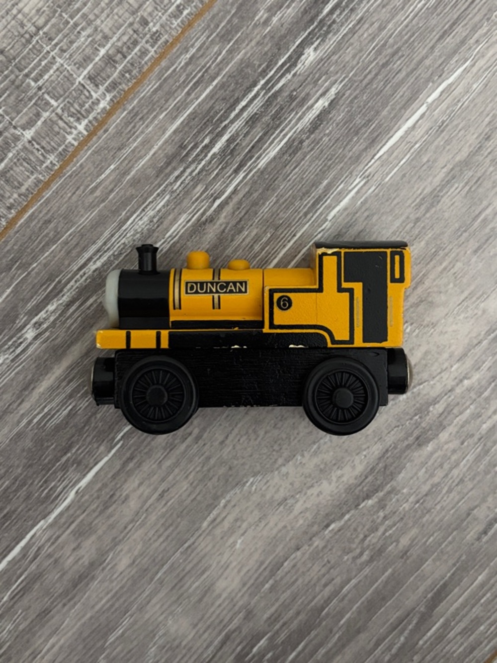 Wooden Duncan - Thomas & Friends - Picture 7 of 8